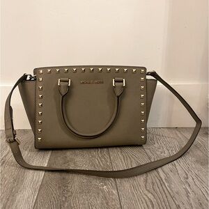 Michael Kors Studed Crossbody/Purse